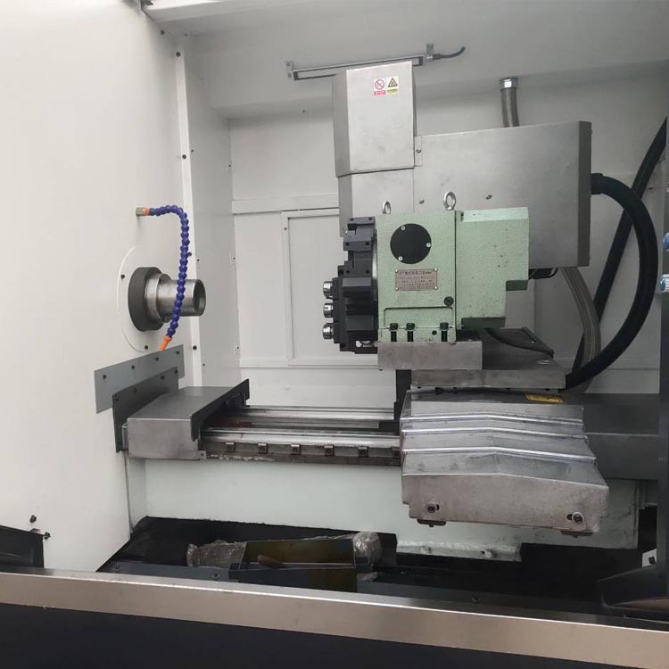 H50 CNC kombinirani tokarski stroj za glodanje s pokretnim alatom02